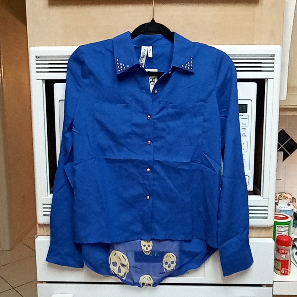 Nwt Pink owl skull panel back blouse
